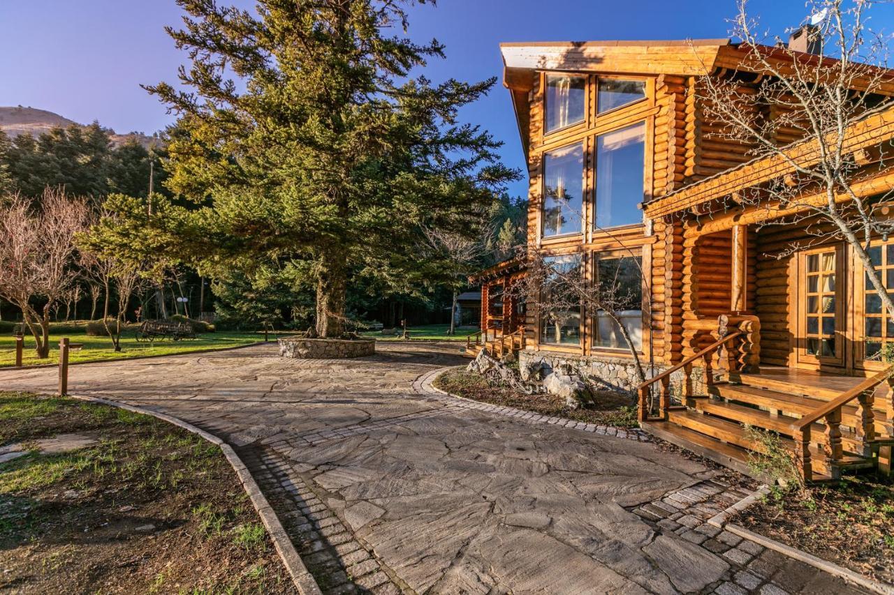 Chalet Seasons Paradise